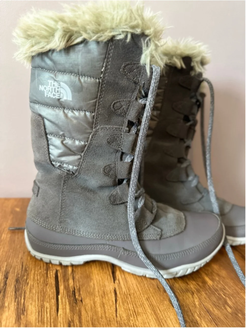 The North Face Nuptse Purna Snow Boots Womens 7 Gray Waterproof Primaloft
